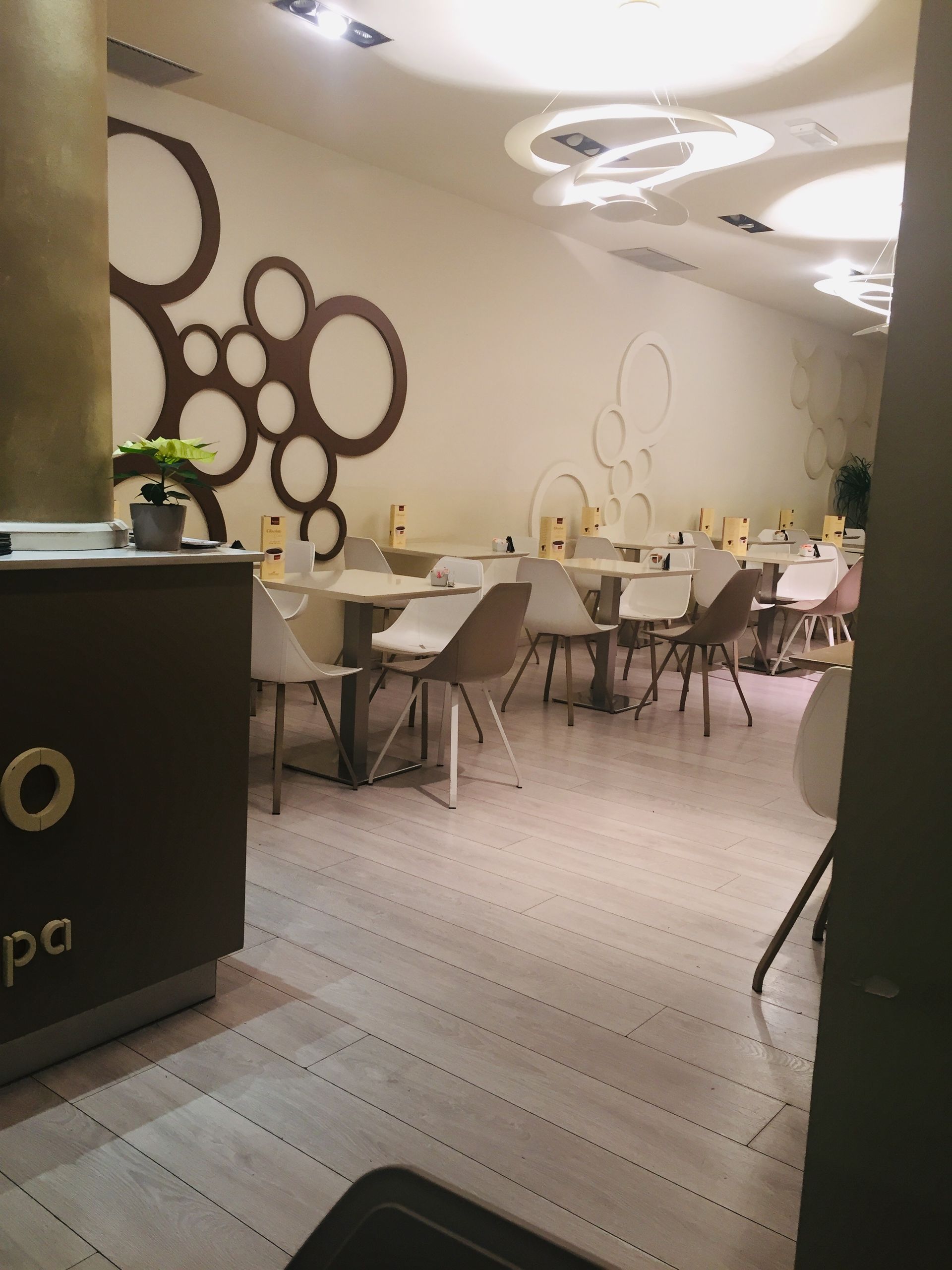 Coffea corso Palestro - © Photo by MONICA TOMASONI