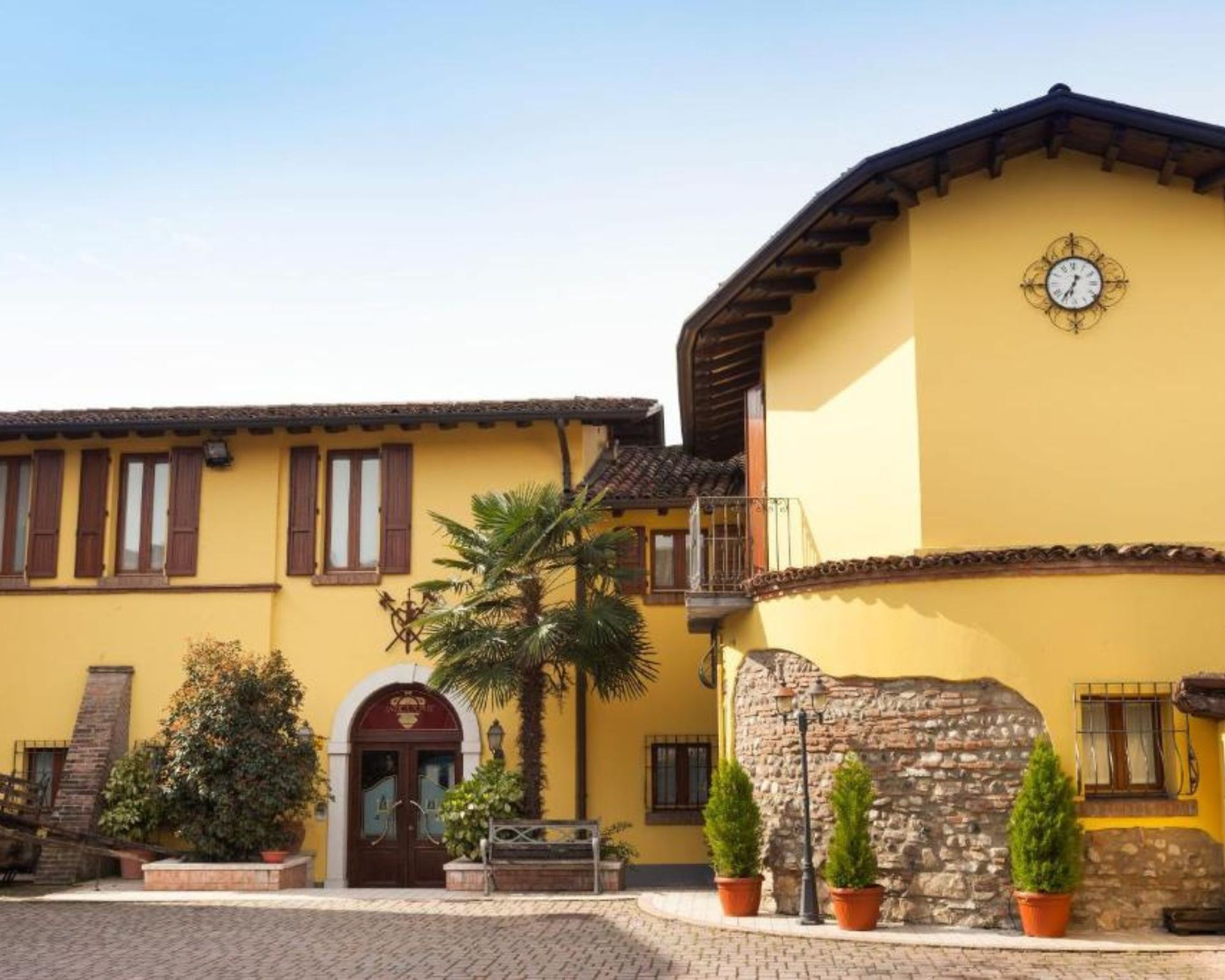 hotel antica fonte esterno