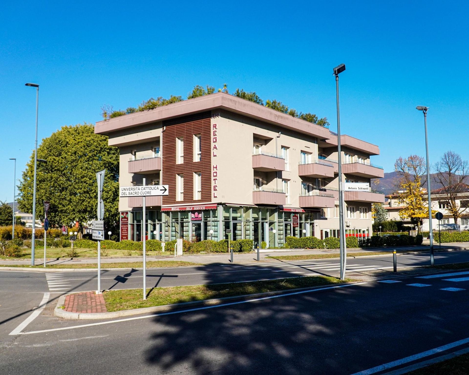 hotel regal esterno