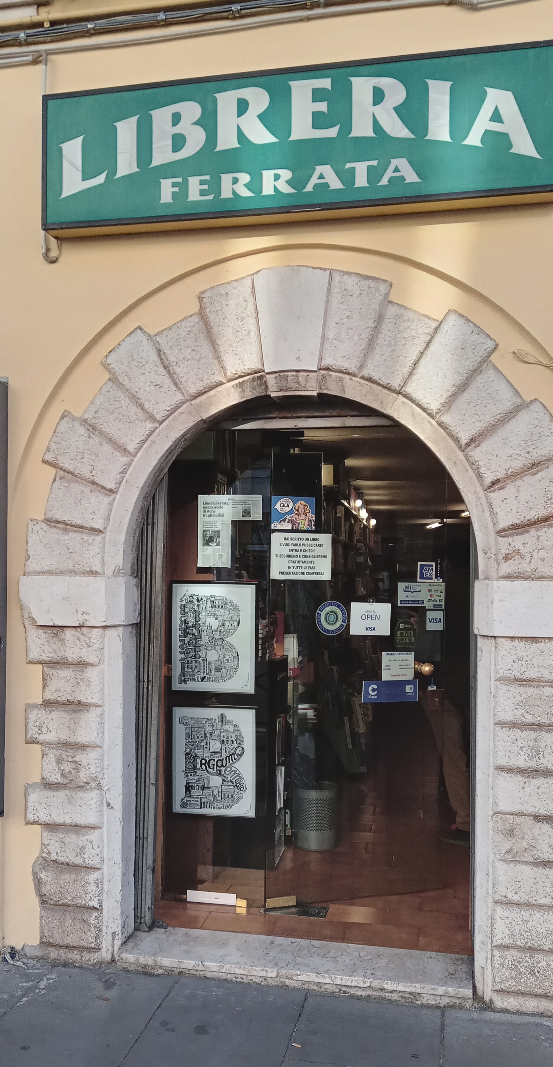 Libreria Ferrata - © Photo by Claudine Cozzoli