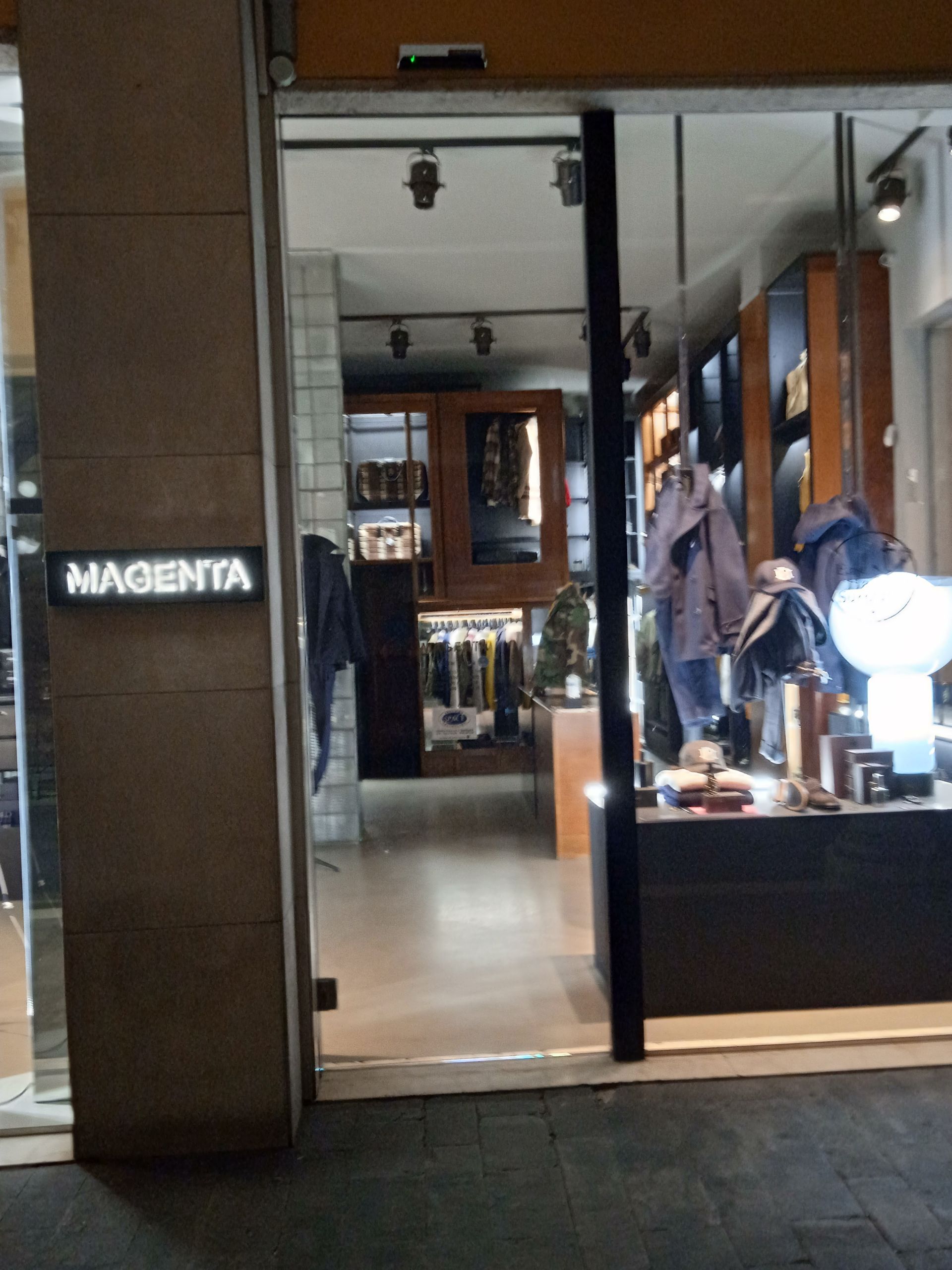 Magenta Homme - © Photo by ALESSANDRO CANESI