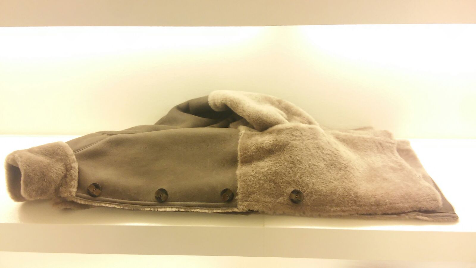 Naoni pellicceria - © Photo by Pellicceria Naoni - Capi su misura - Brescia - Saldi 50%