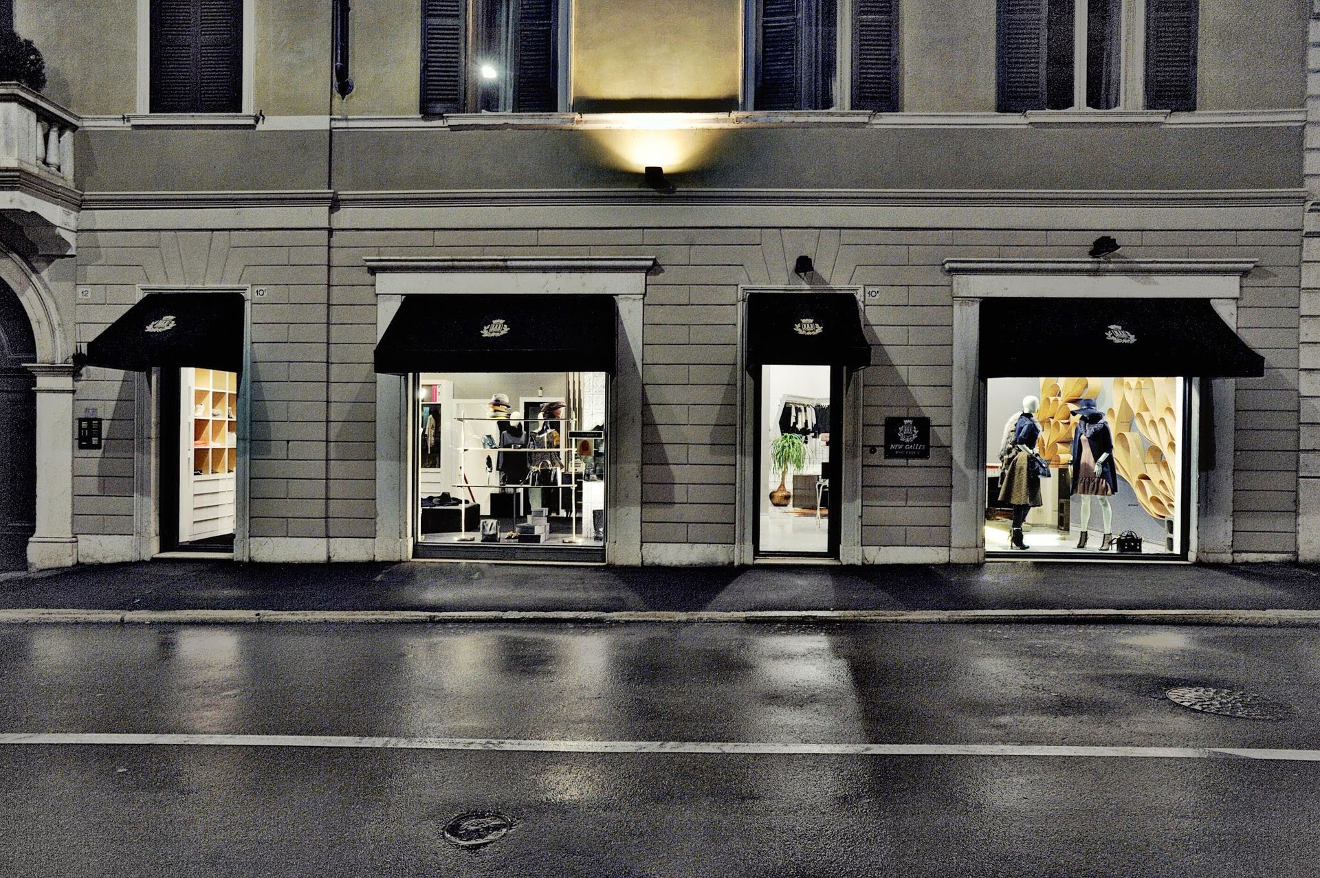 New galles - © Photo by New Galles Boutique