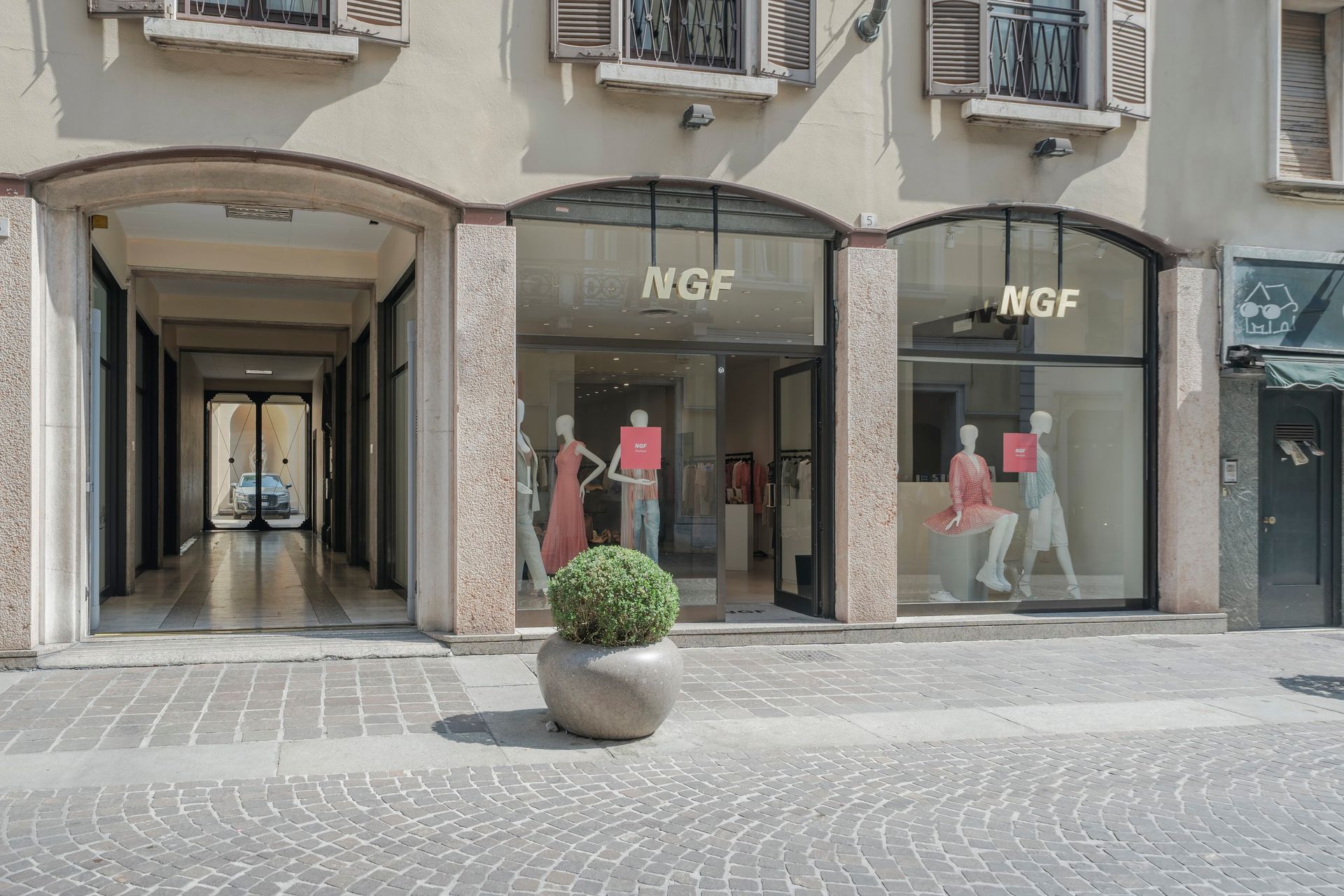 NGF - © Photo by NGF Boutique - Abbigliamento donna Brescia