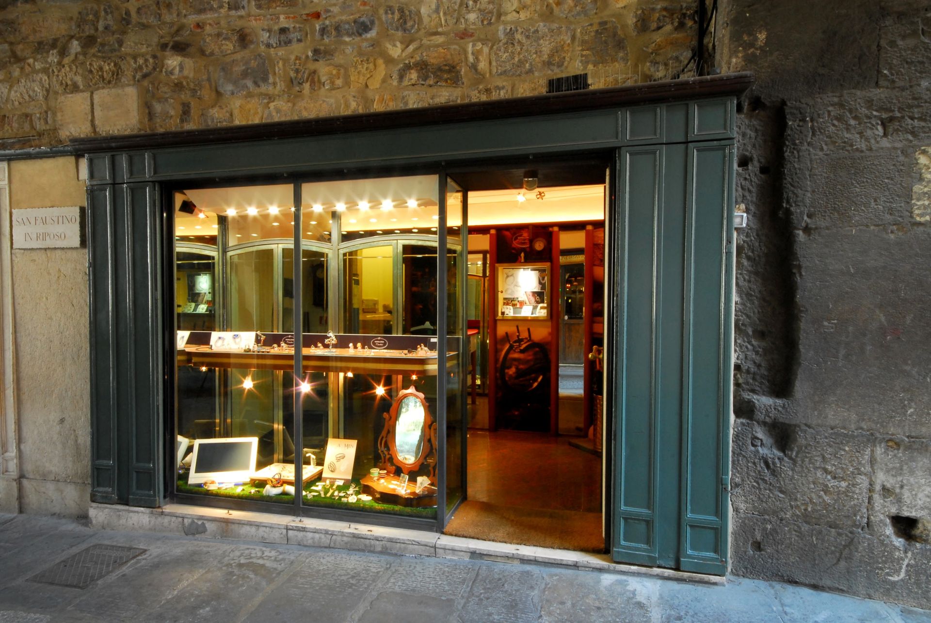 Orologeria vantini - © Photo by Glik