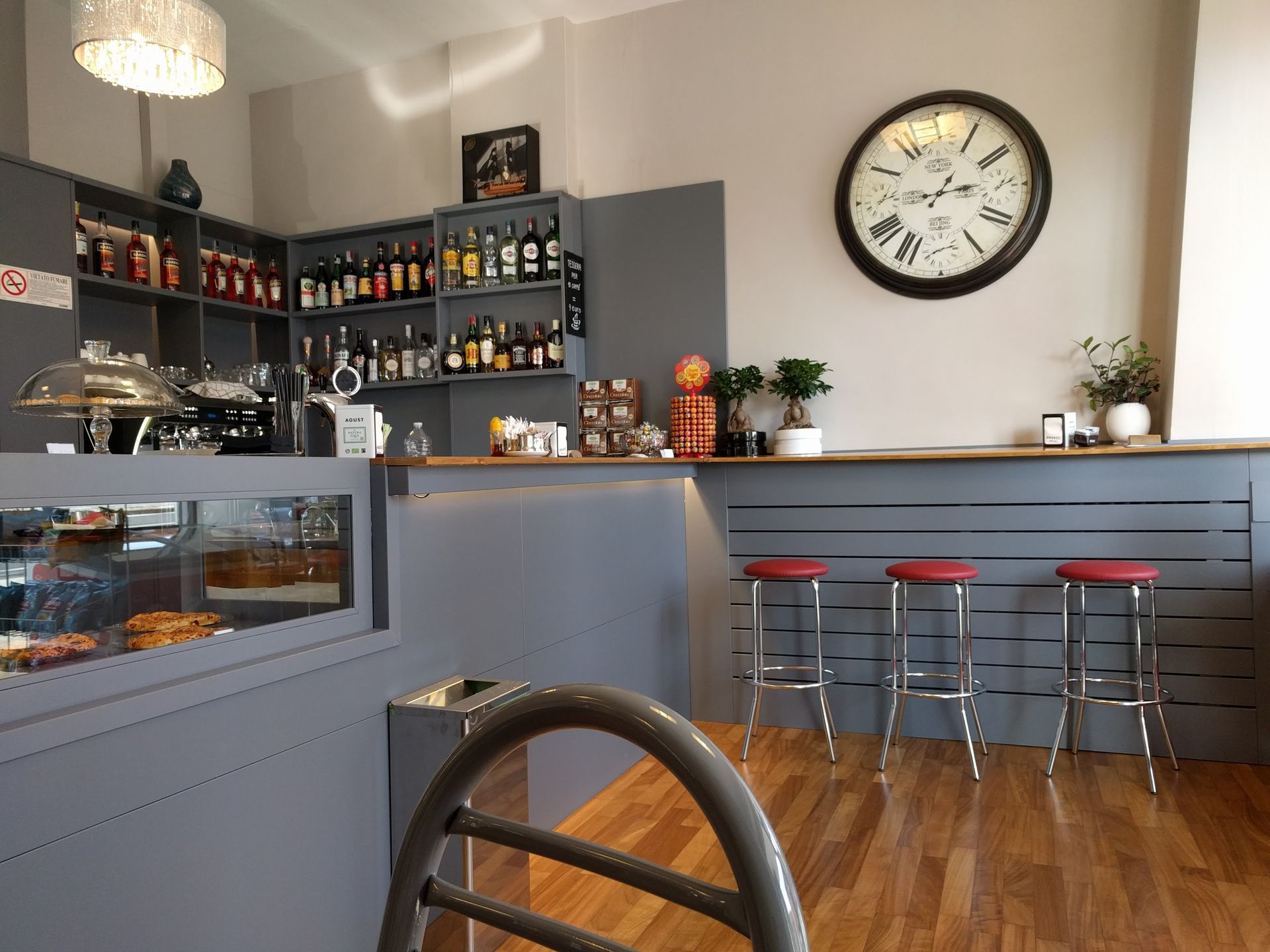 Red box - © Photo by Gianluca Cogoli