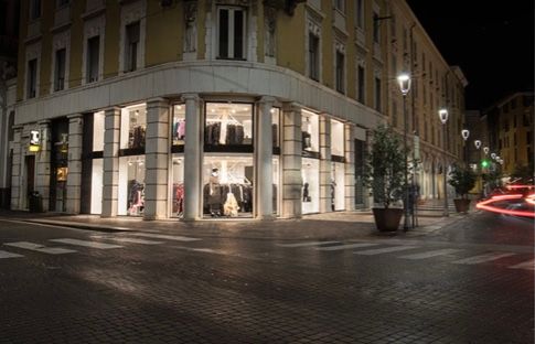 Up art - © Photo by UpArt