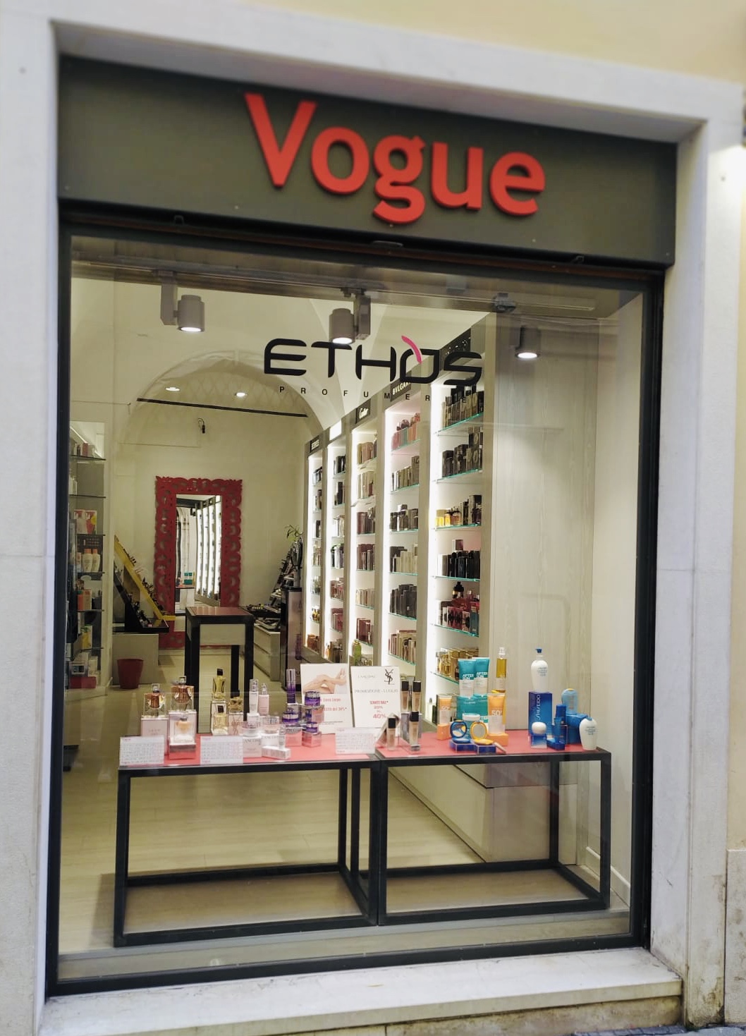 Vogue - © Photo by Ste Zom