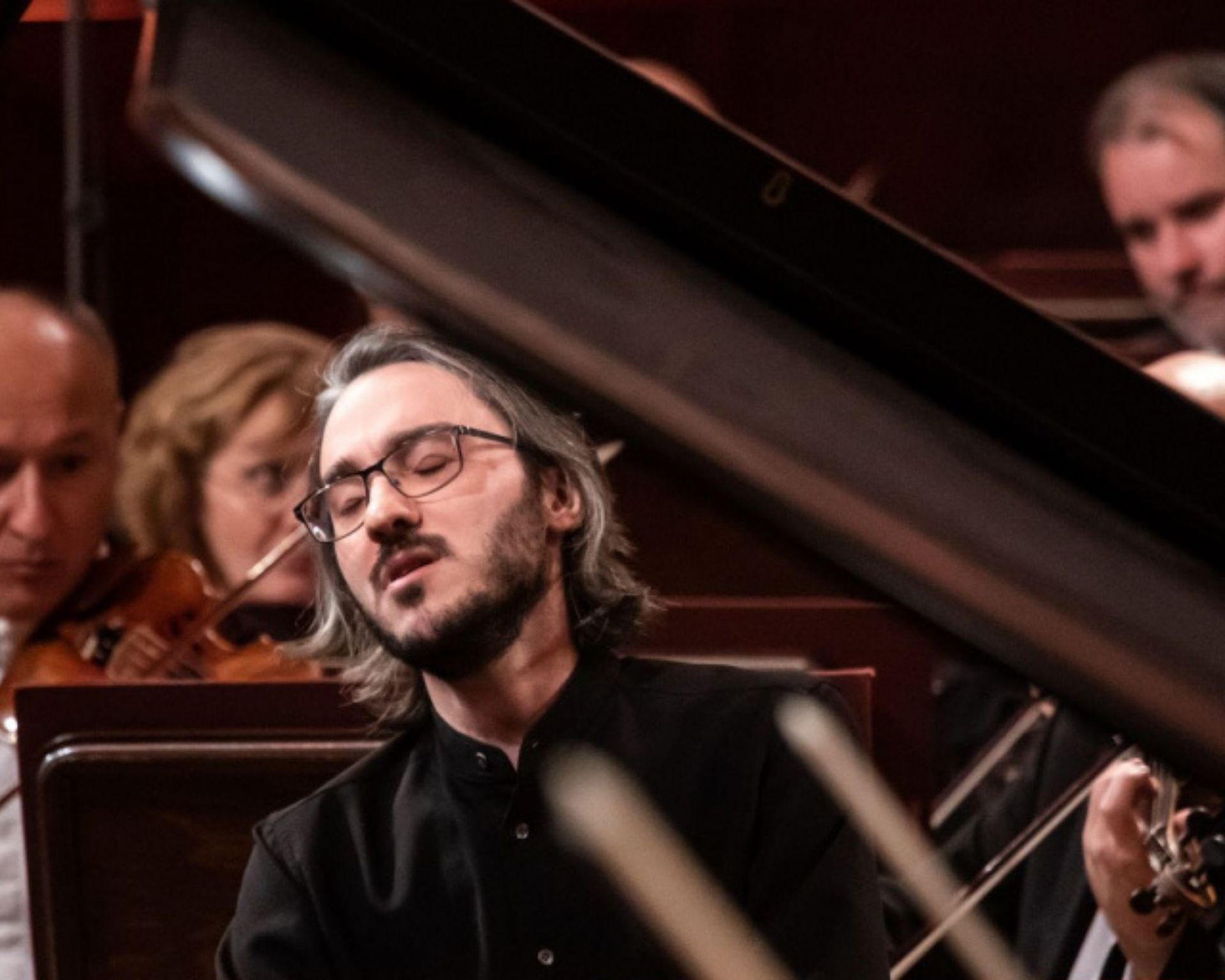 Alexander Gadjiev pianista