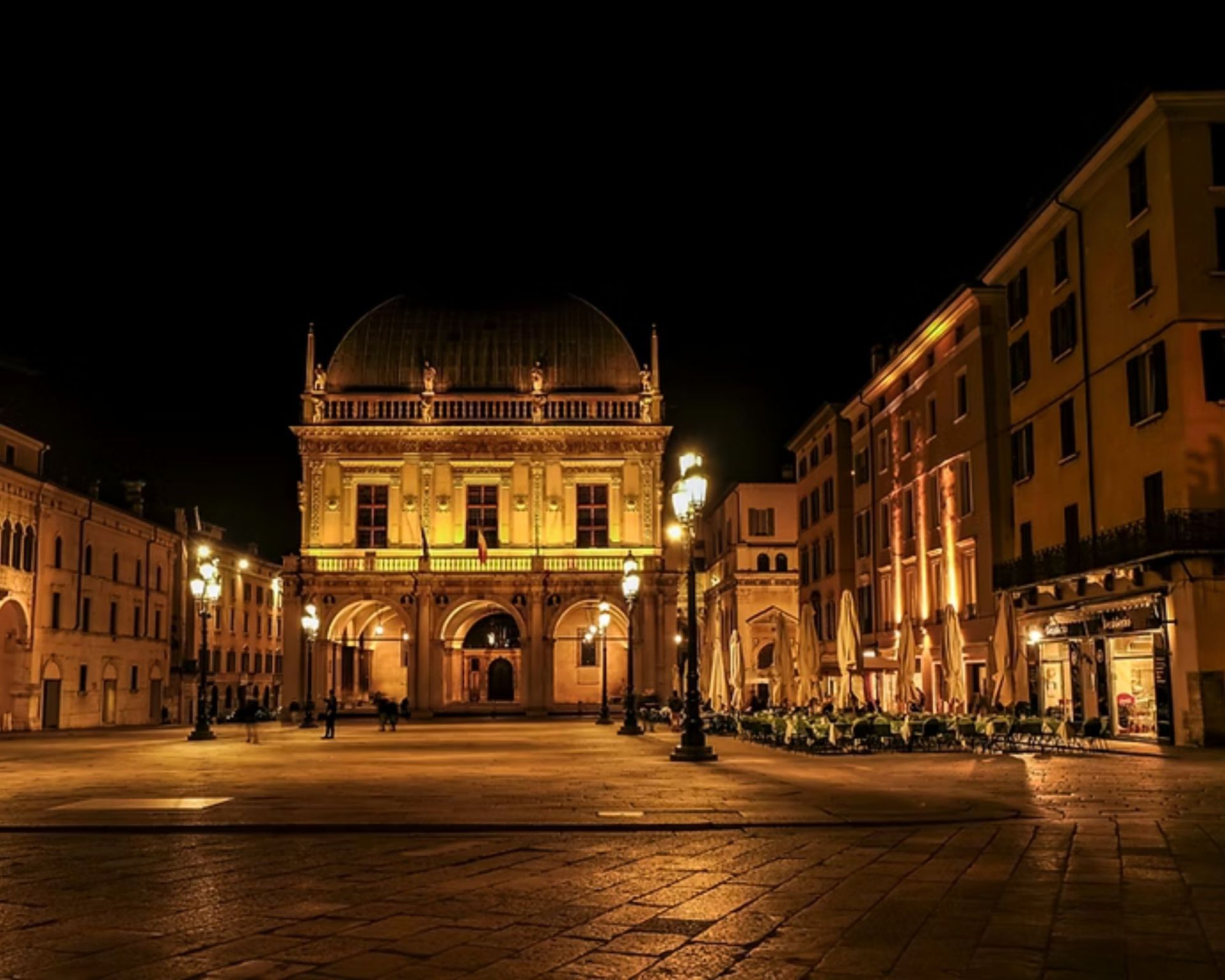 brescia proibita alla scoperta della storia osè della città