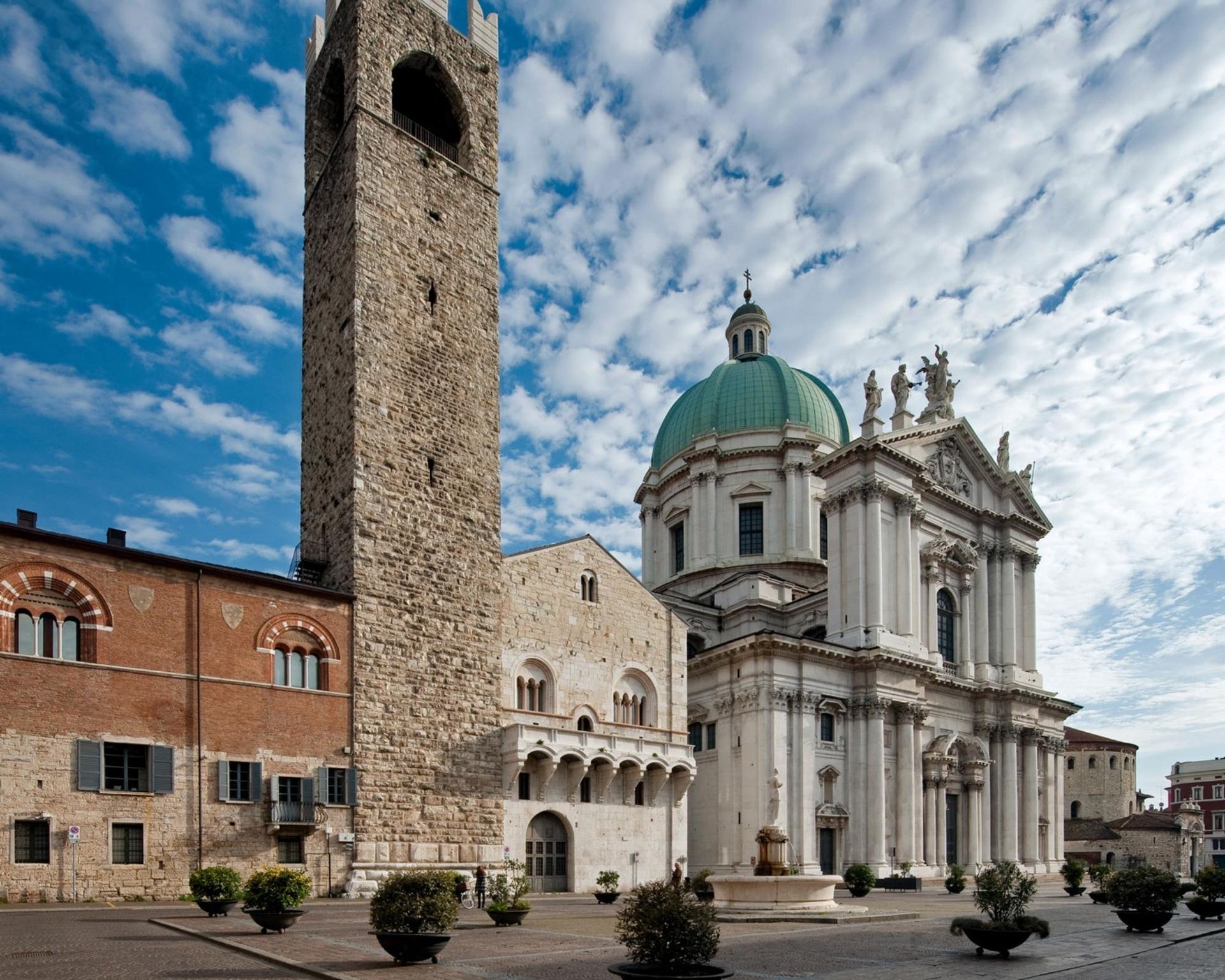 Visita guidata nella Sala dei Cavalieri nel sottotetto del Broletto