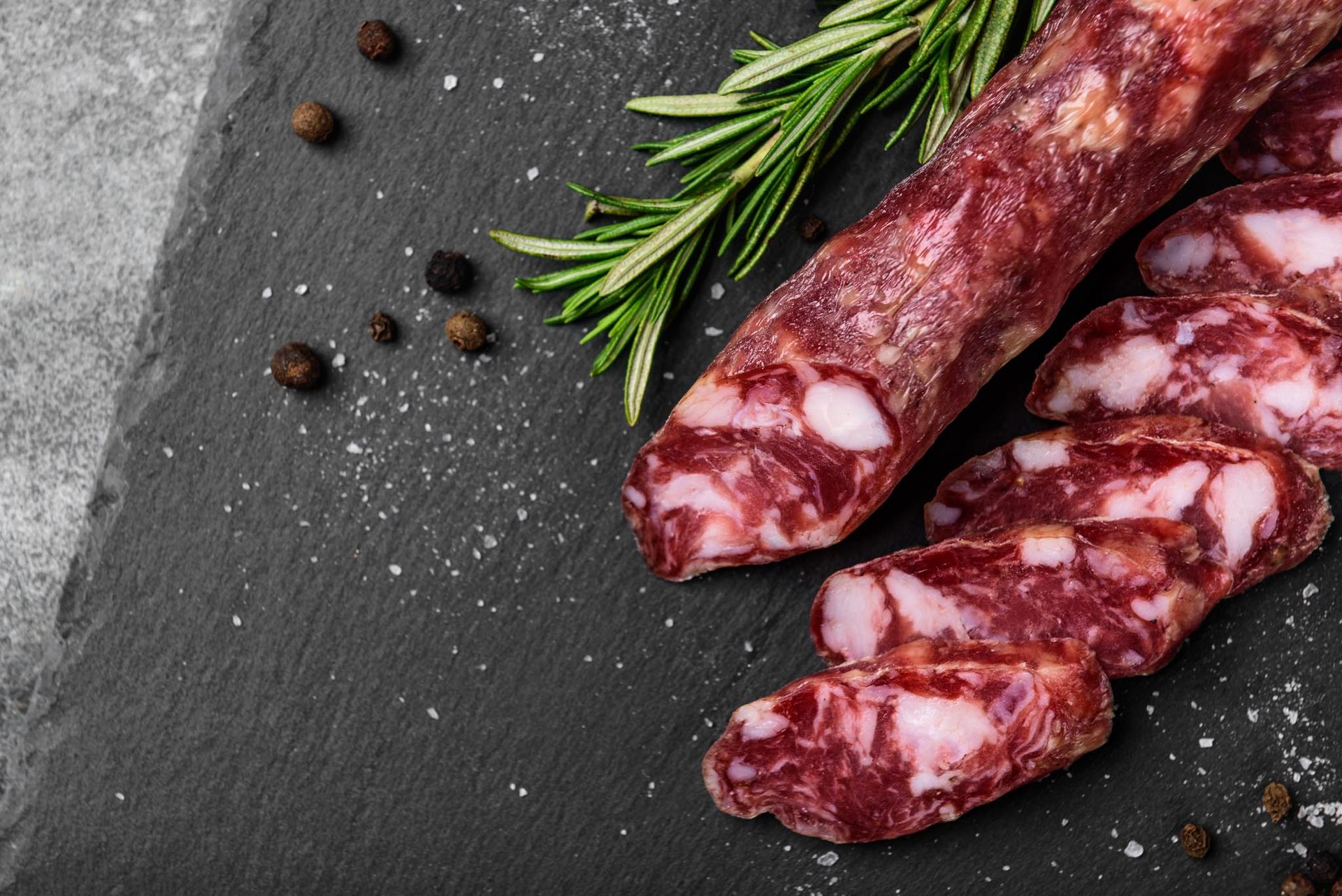 salame di berlingo che viene conservato nella sugna