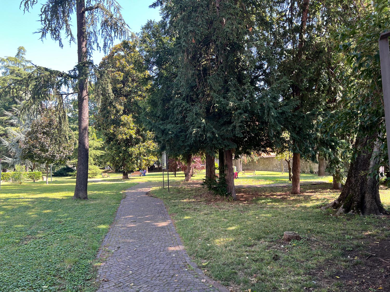 Giardino pubblico Martinoni di via Zara - Brescia
