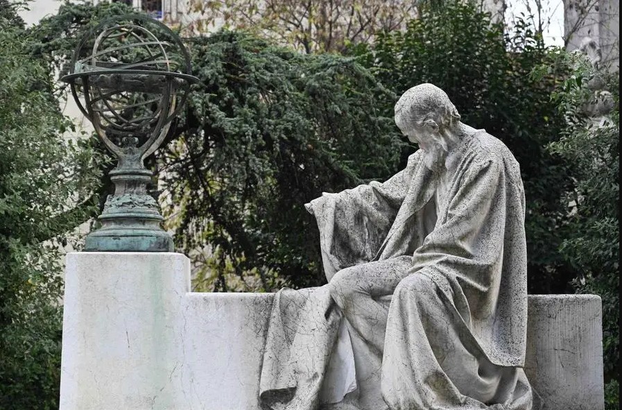 Monumento a Niccolò Tartaglia