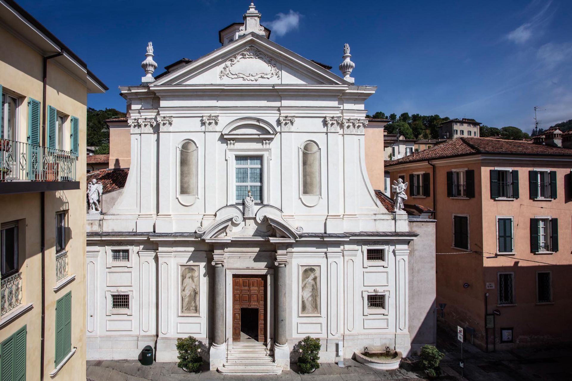Chiesa Santa Maria della Carità - Vista facciata frontale