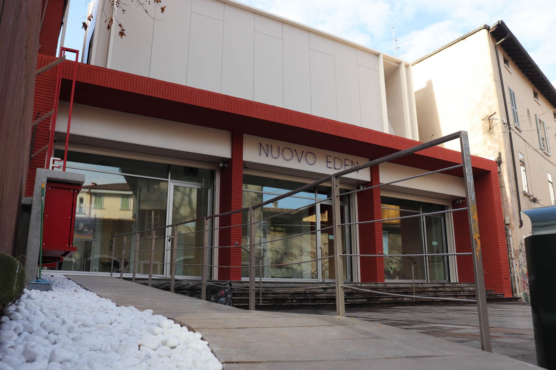 Cinema Nuovo Eden - Brescia - Esterno