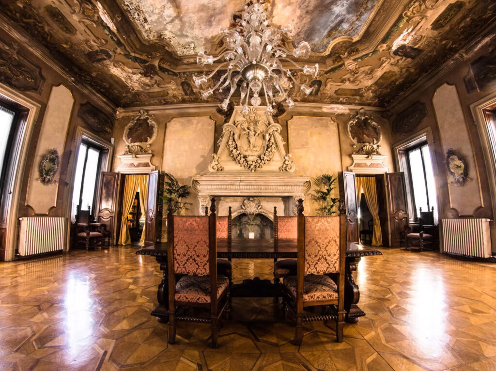 Palazzo Facchi