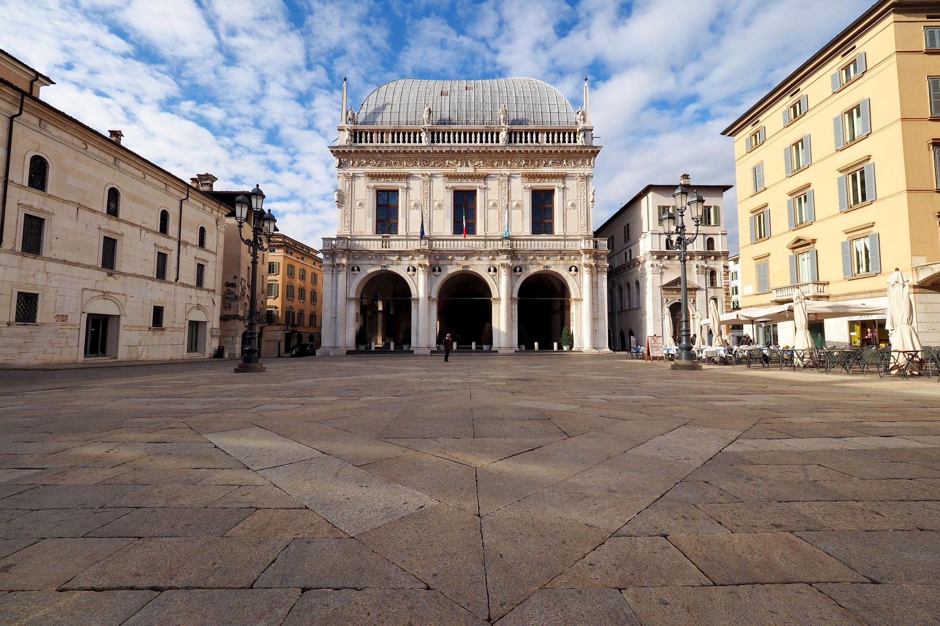 Palazzo della Loggia a Brescia, capolavoro rinascimentale in Piazza della Loggia