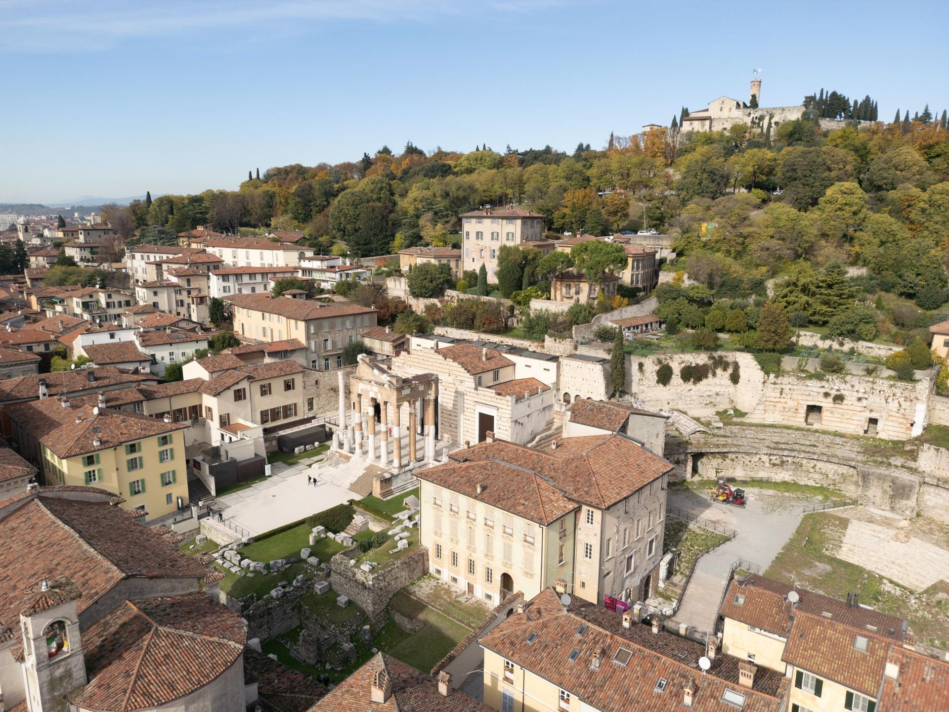 Vista panoramica della Piazza del Foro con il Capitolium