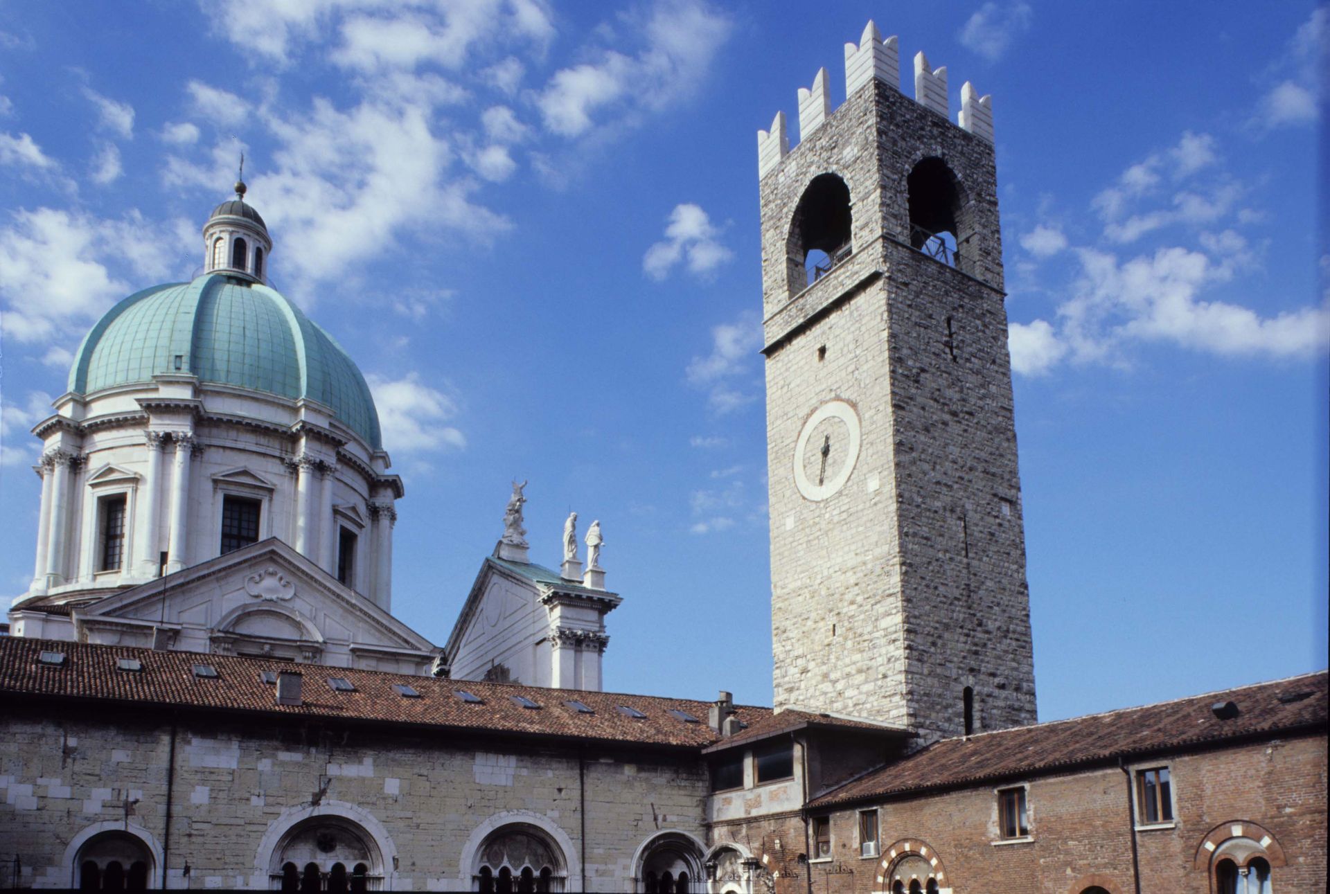 Torre del Pegol e cupola della Cattedrale