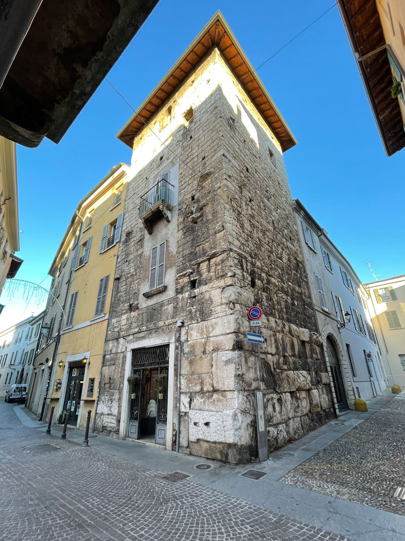 Torre d'Ercole - Vista angolare della torre