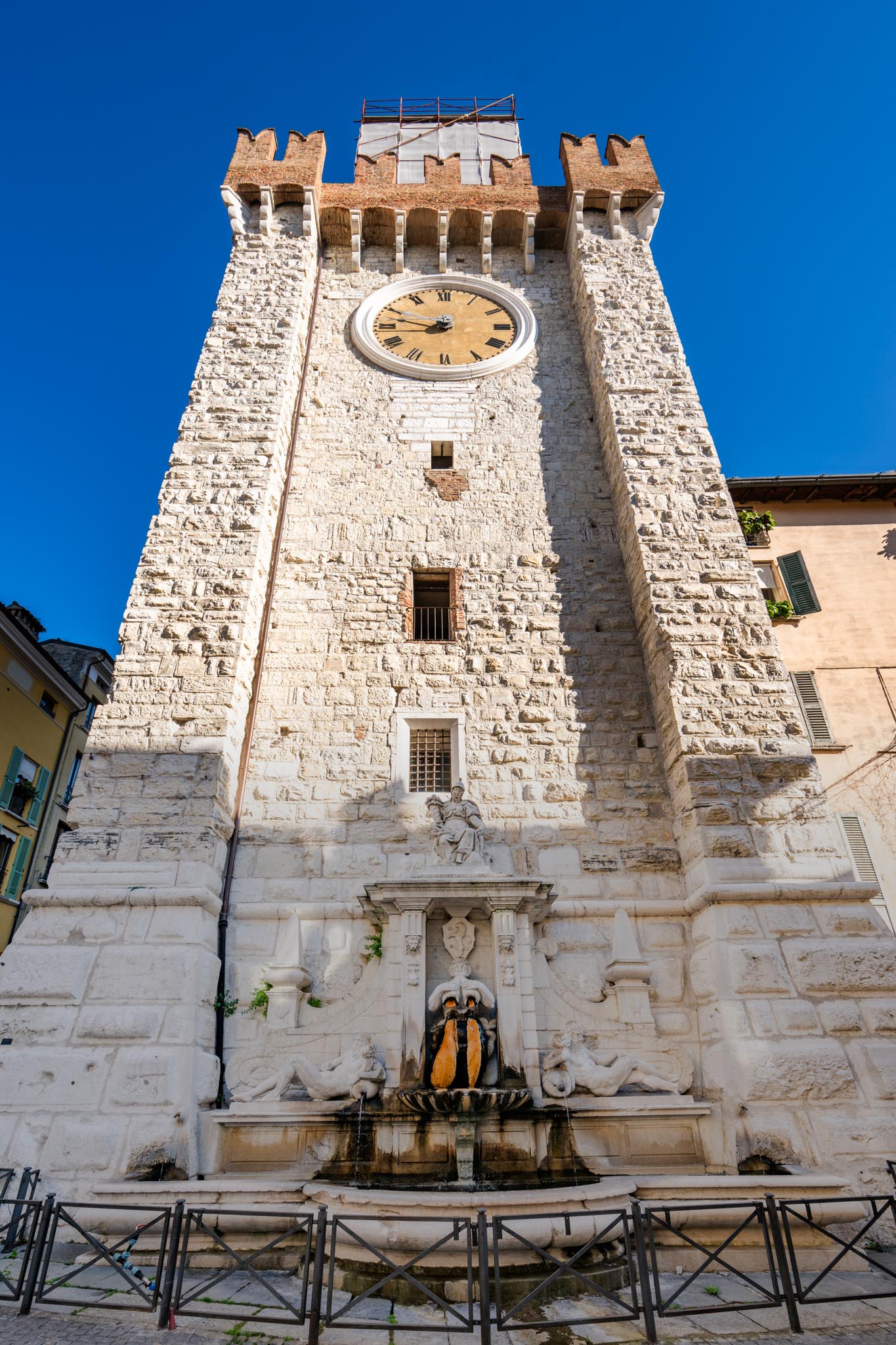 Torre della Pallata nel centro storico di Brescia, simbolo medievale della città
