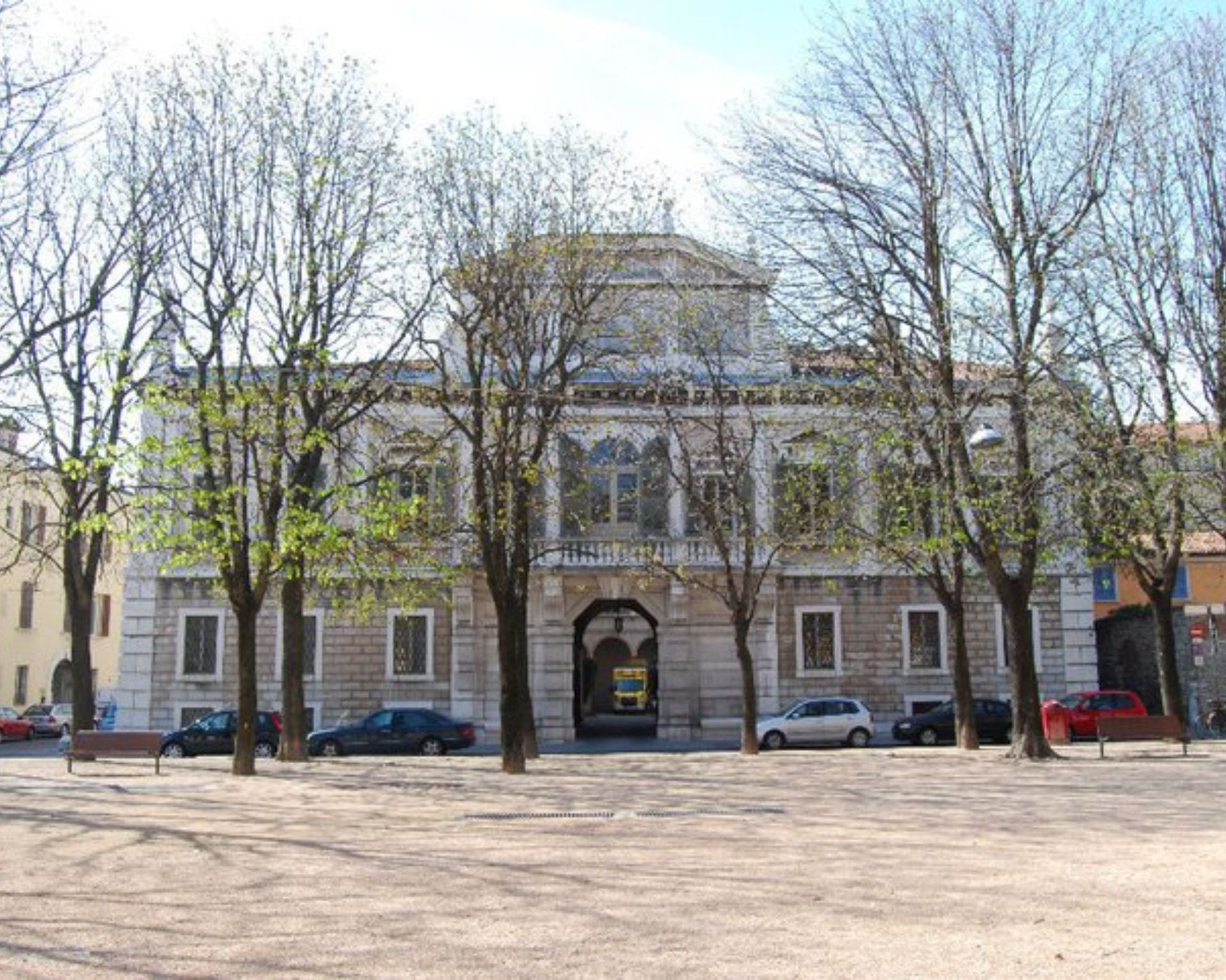 Piazza tebaldo brescia 