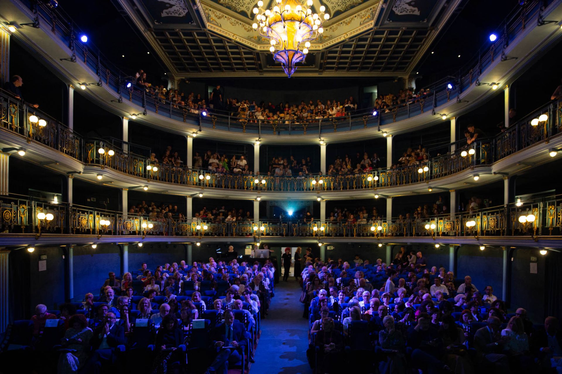 Spettatori del Teatro Sociale di Brescia