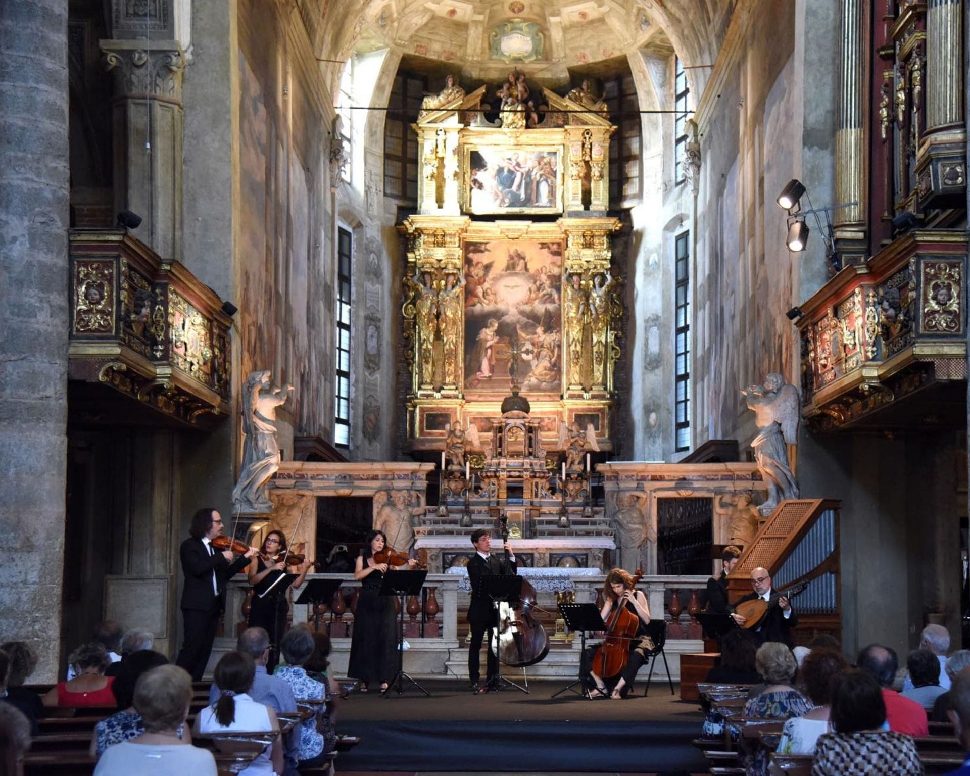 Chiesa di Santa Maria del Carmine, messa. Ph Christian Penocchio