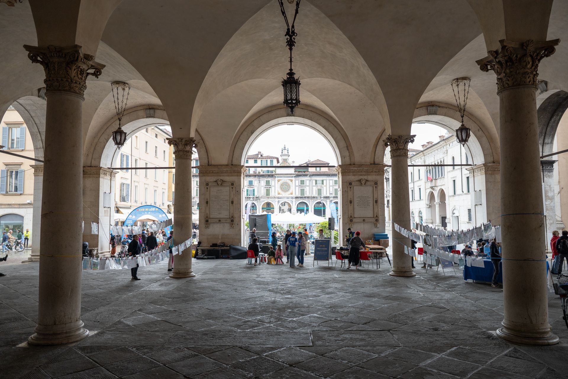 attività bambini sotto loggia