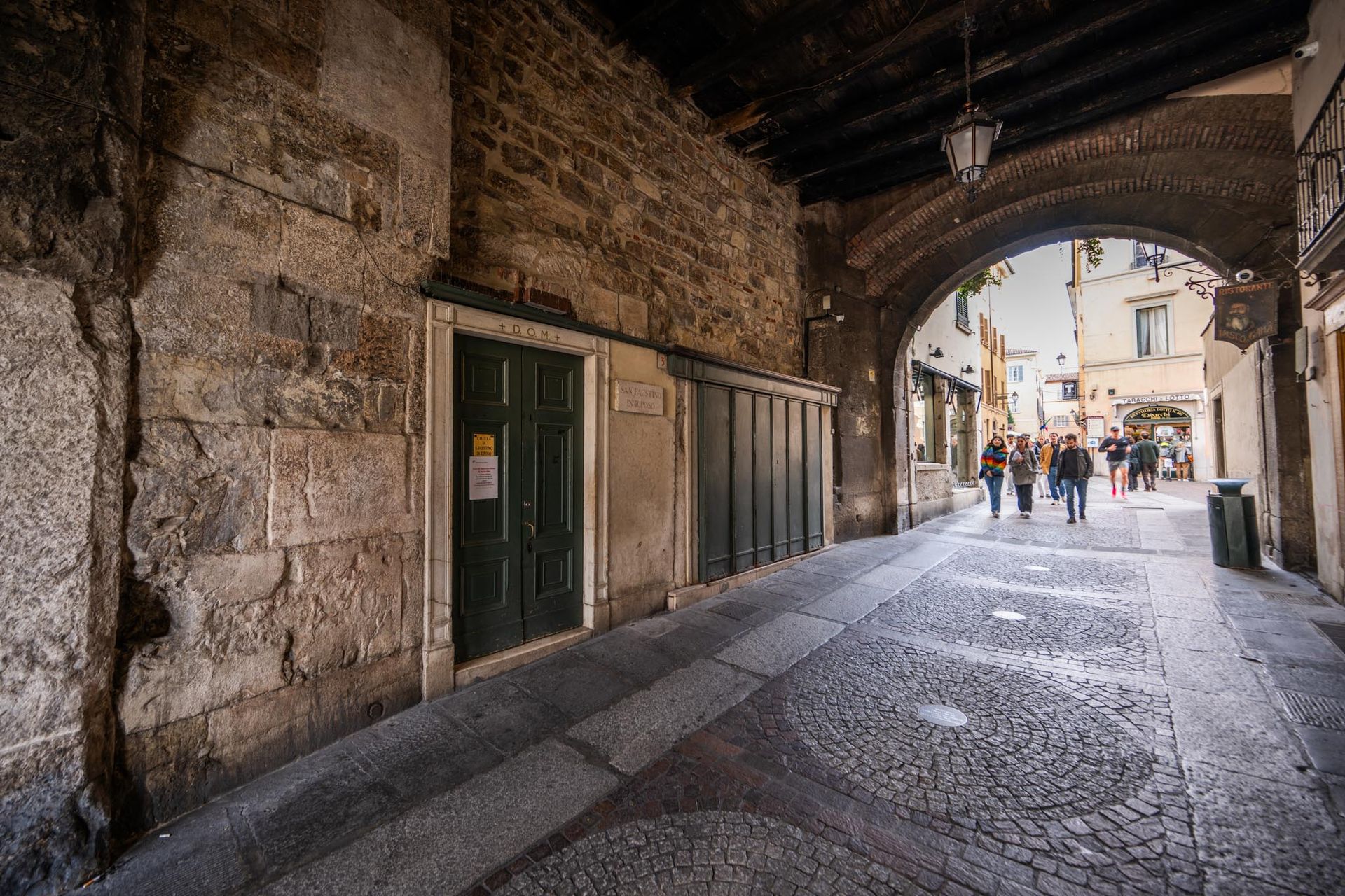 Ingresso alla Chiesa di San Faustino in Riposo
