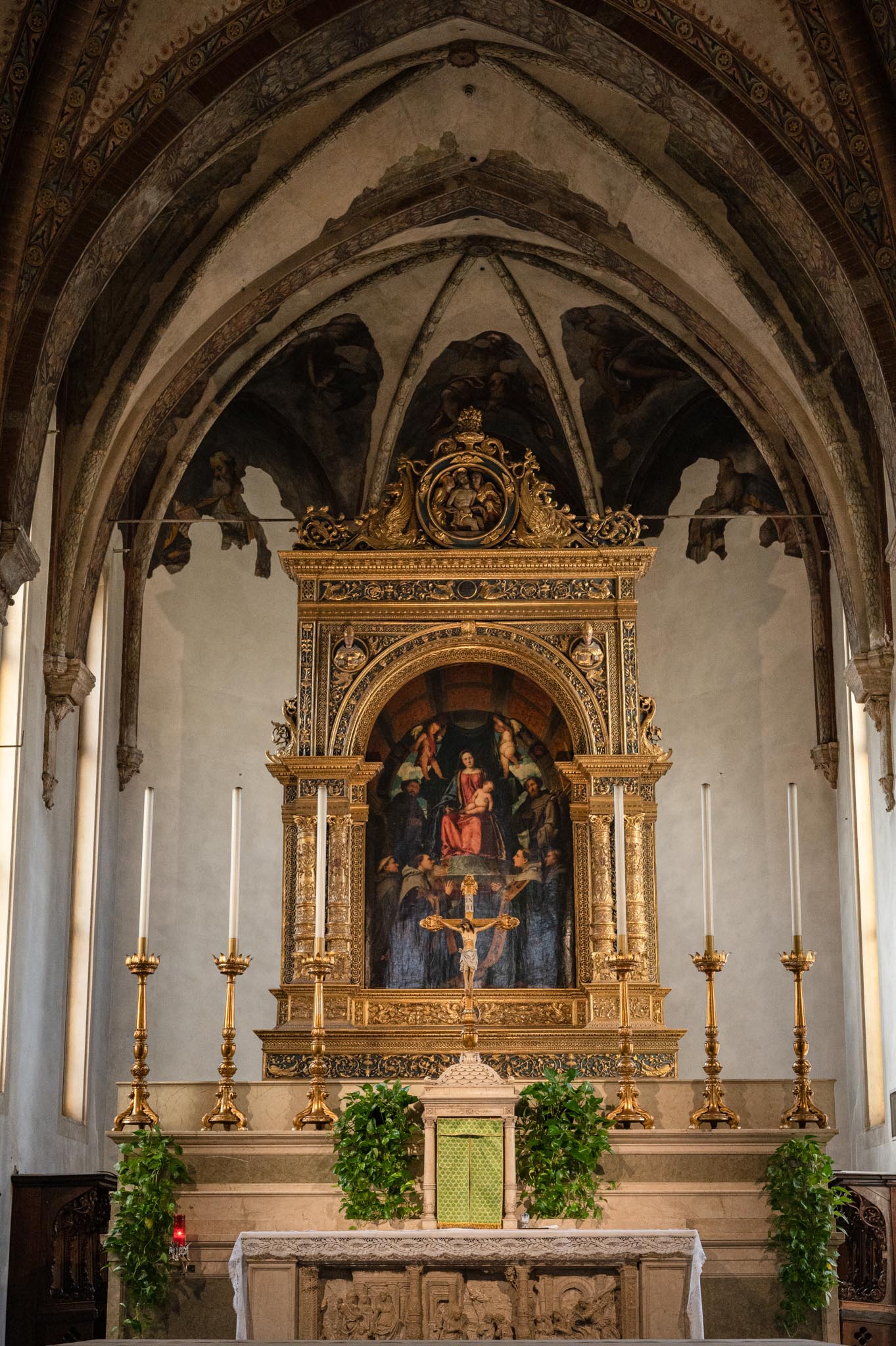 Chiesa San Francesco d'Assisi - Altare
