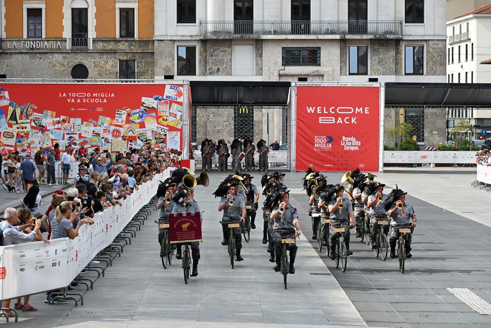 Festa della Musica Brescia, bersaglieri arrivano in bicicletta