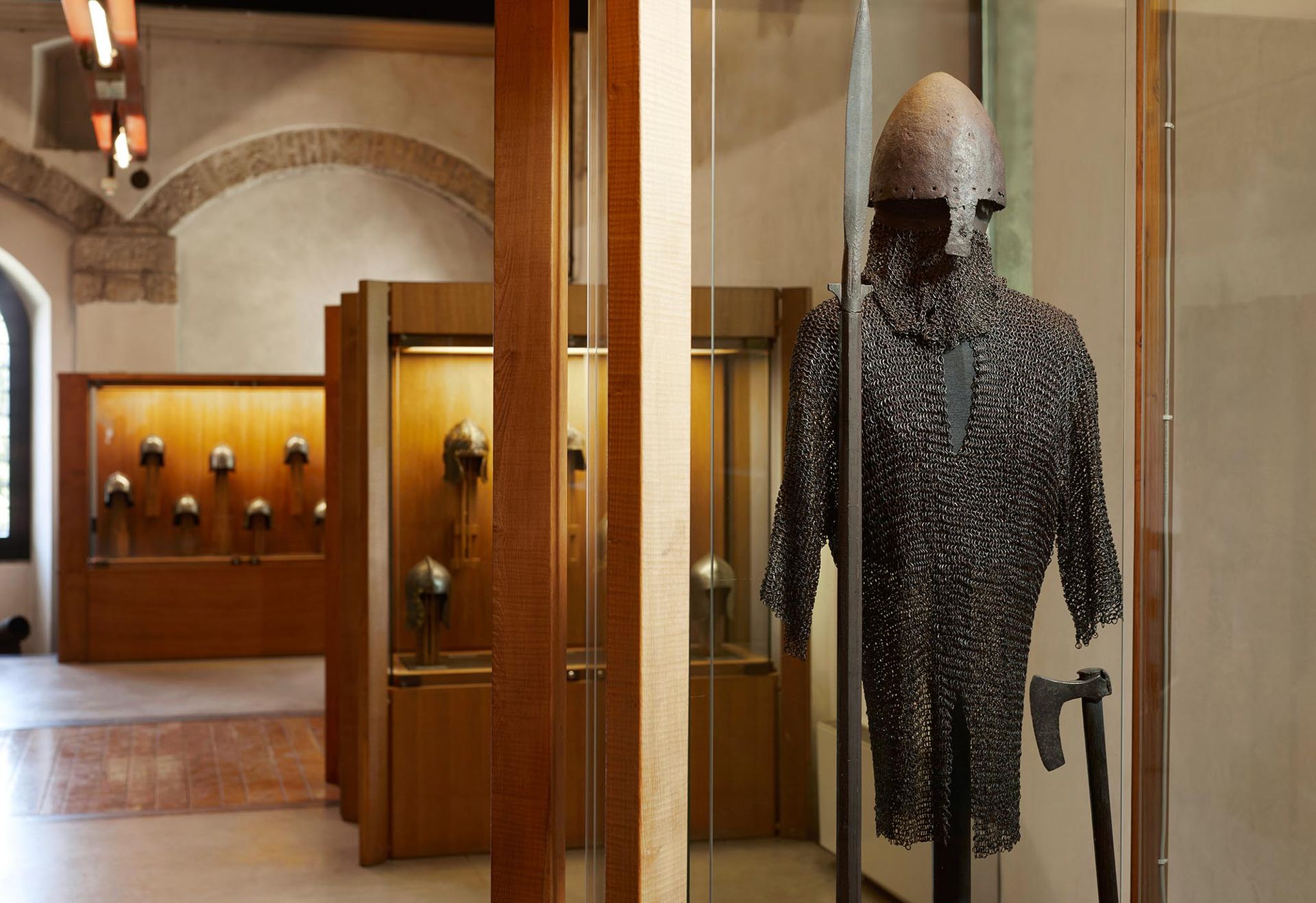 Vista di un'armatura del Museo delle armi Luigi Marzoli