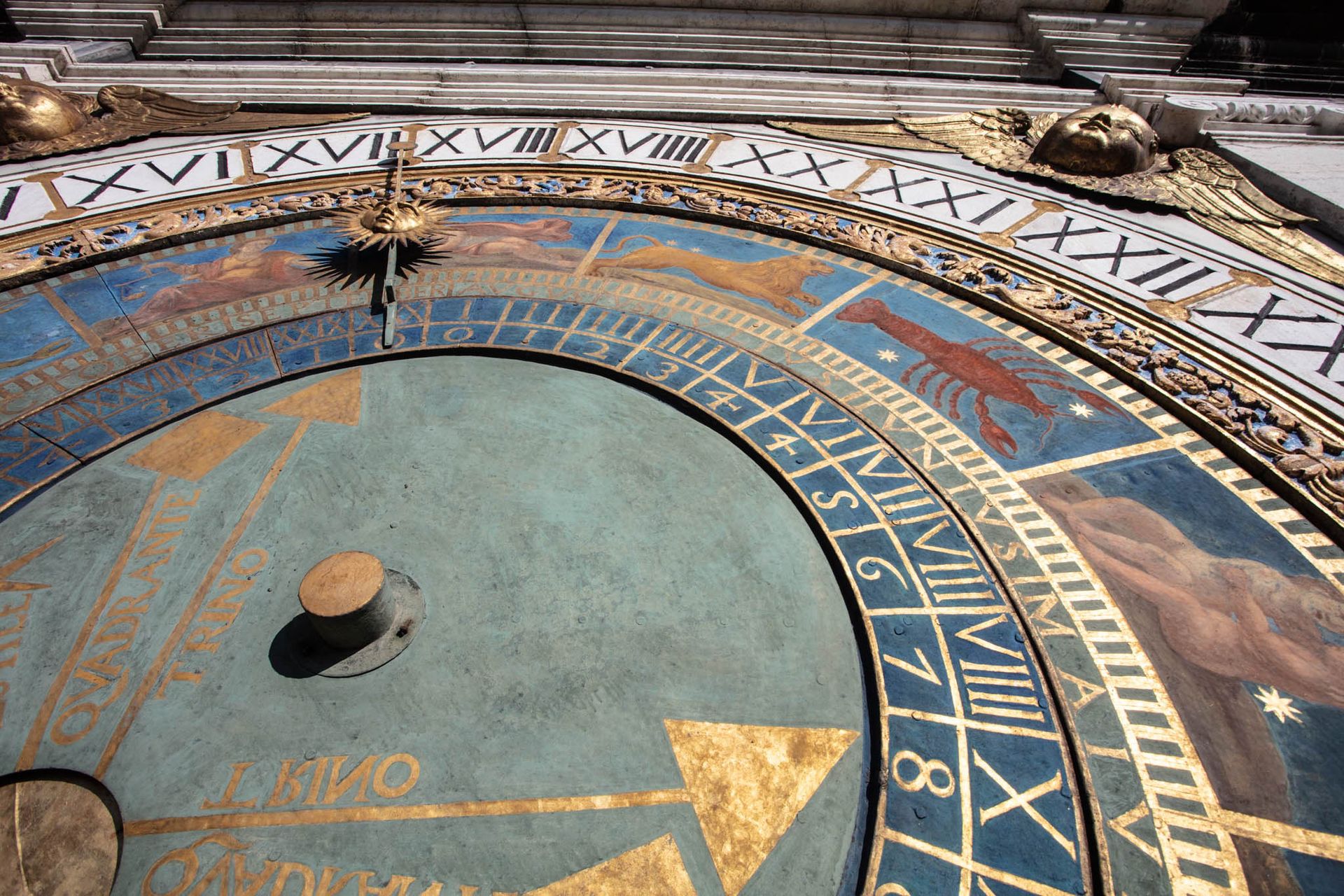 Orologio astronomico di Piazza Loggia - Dettaglio