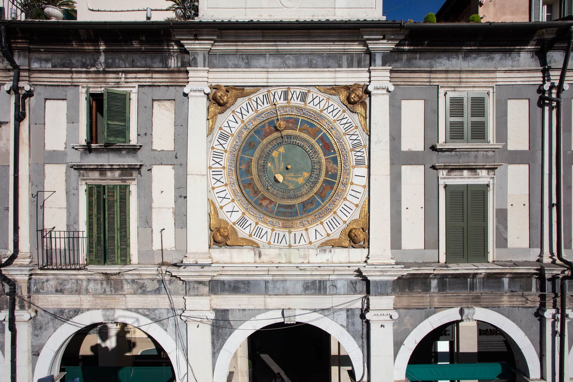 Orologio astronomico di Piazza Loggia - vista frontale