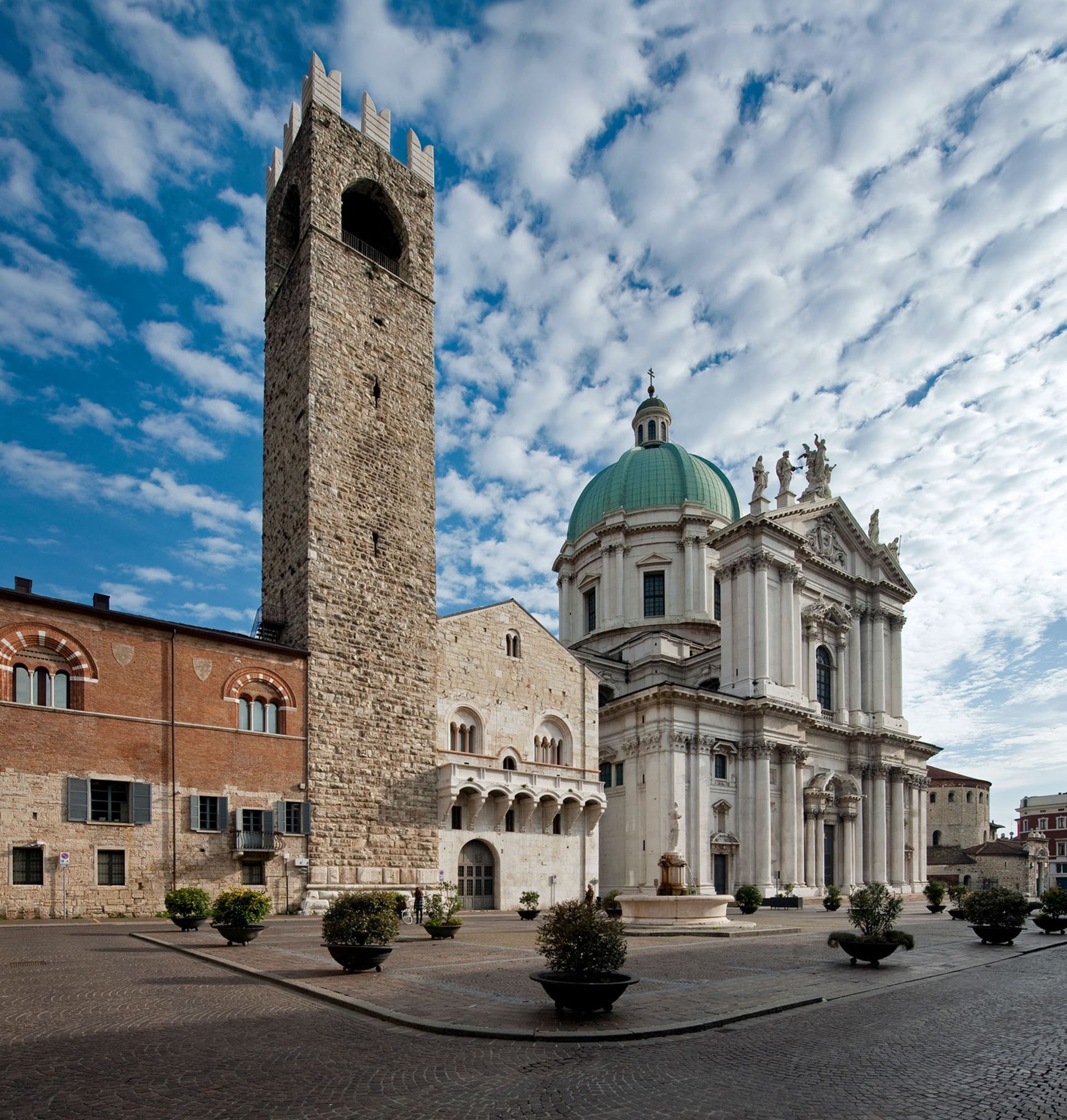 Torre del Pegol - Vista piazza del Duomo