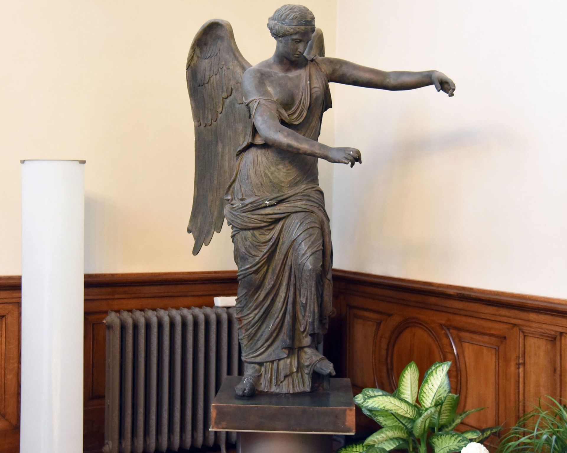 Statua Vittoria Alata intera